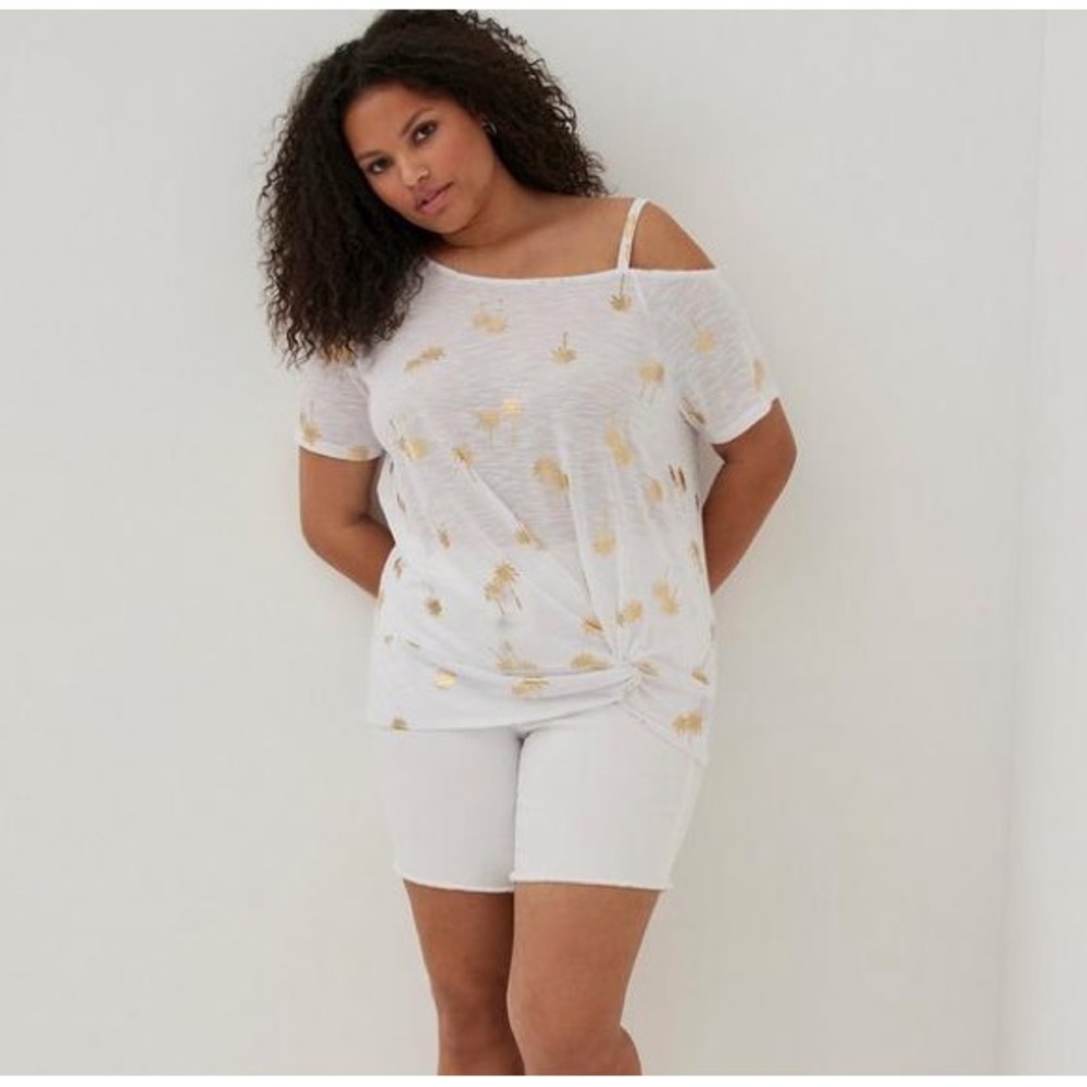 NWT Torrid 4X Off-Shoulder Feather Soft Slub Twist Hem Tee